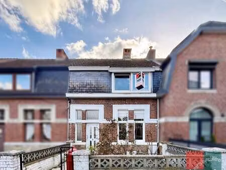 maison 3 ch. avec beau jardin dans un clos calme de grâce-ho