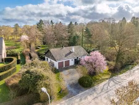 villa 4 façades avec jardin de 3.000 m² - beaufays