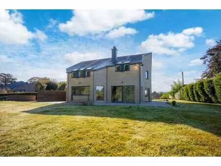 maison d’exception à vendre — plainevaux (strivay)