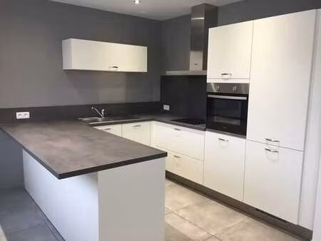 a louer splendide appartement 2 chambres très spacieux