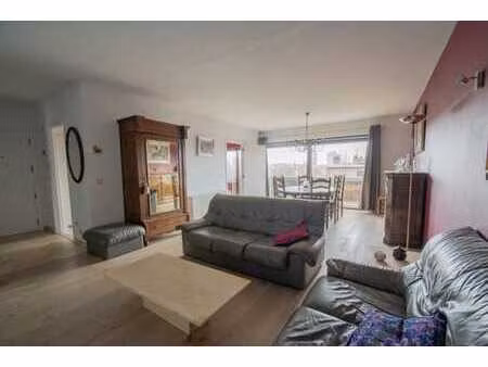 appartement 3ch.+terrasse et box de garage(supplément)