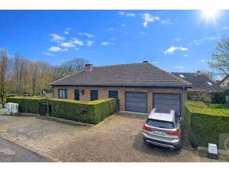 villa plain-pied 4 façades avec jardin plein sud