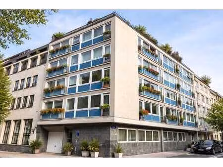 studio lumineux à saint-gille – quartier place stephanie