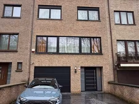 maison spacieuse avec jardin près de westland shopping