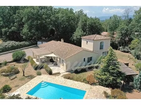 bagnols en foret – villa 4 chambres avec piscine 145 m² terrain 2000 m²