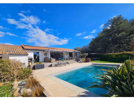 maison la crau 5 pièce(s) 143m2 - secteur calme et cadre campagne