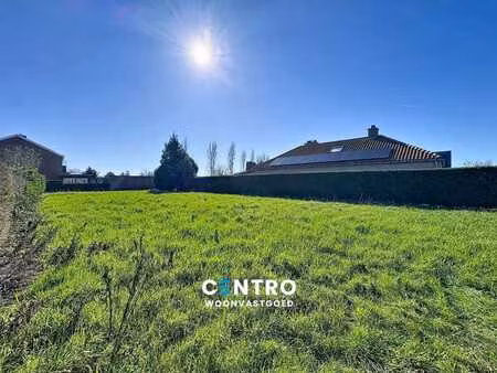 zuidgericht perceel bouwgrond voor villabouw!