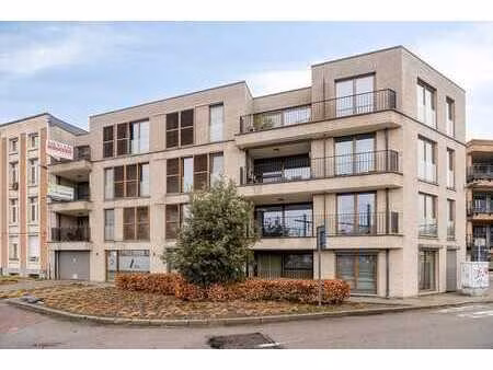 appartement de plain-pied très central avec 2 chambres