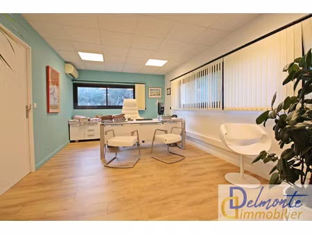 local à usage de bureaux de 73 m2 parc d'activités les playe