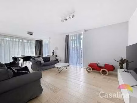 appartement (non meublé) 3-chambres avec terrasses + parking