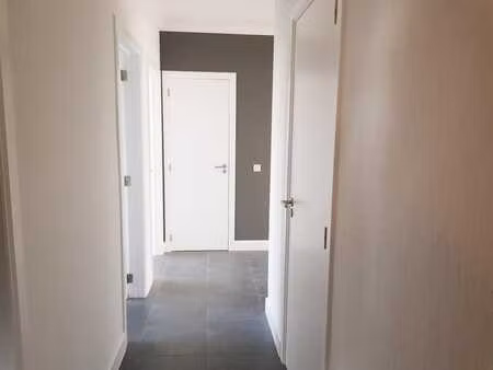 appartement 2 ch  molenbeek  cuisine moderne