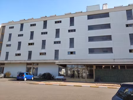 vente appartement 2 pièces 46.86 m² à montrichard (41400)  66 000 €