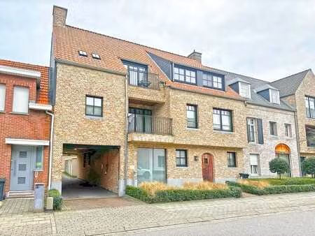 luxueus appartement op de eerste verdieping op rustige ce...