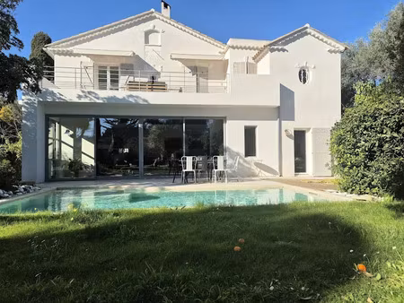 vente villa 6 pièces 185 m² à cannes (06400)  2 300 000 €