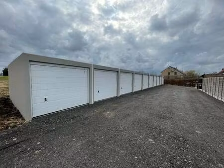 garage à louer à ieper € 95 (lm655) - era domus (ieper) | zimmo