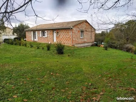 chai de 210 m² avec changement de destination en habitation approuvé par un permis de cons