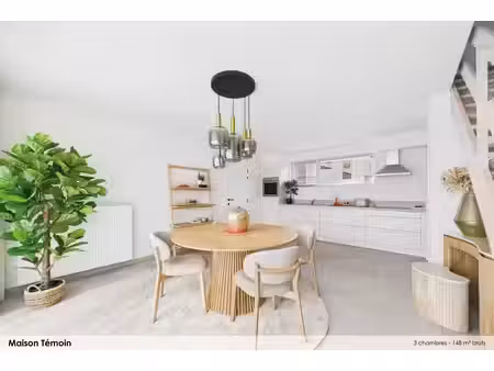 maison 3 chambres avec jardin  garage et parking
