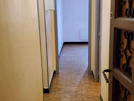 loue 2 pièces centre ville d'alès(30100)