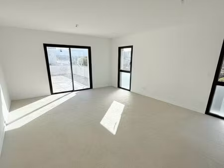 t3 neuf 65 m² + terrasse 25 m² – baleone – résidence clos farone