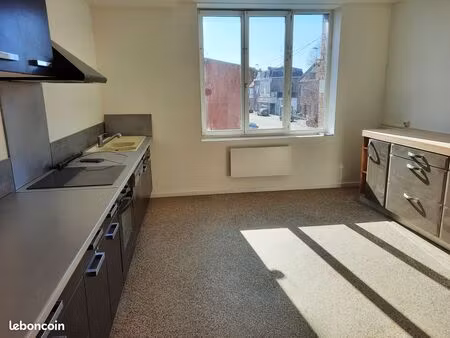 f4 1er étage cambrai direction douai