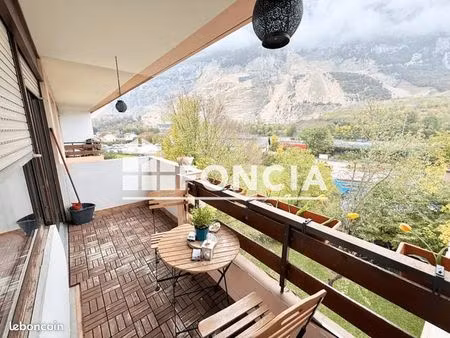 appartement 4 pièces 82 m²