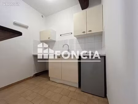 studio 1 pièce 28 m²