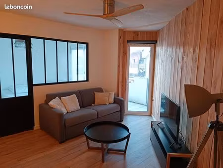 loue t2 meublé de 45m2