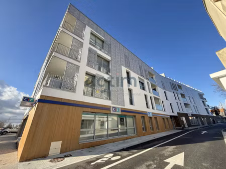 vente appartement 2 pièces à montaigu (85600) : à vendre 2 pièces / 43m² montaigu