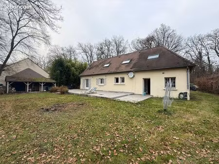 maison 9 pièces 160 m²