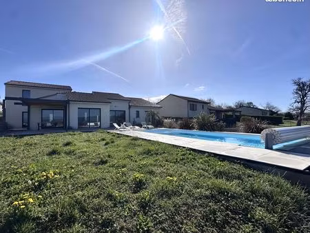 maison 5 pièces 164 m²