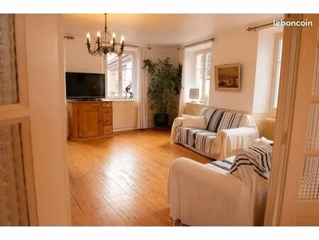 appartement f5 atypique et plein de charme