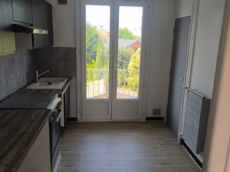appartement t3 rénové 55m2- romans nord