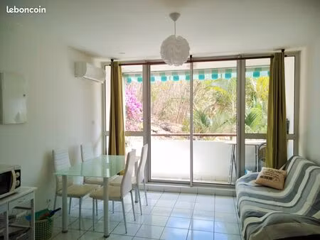 studio boucan canot avec parking