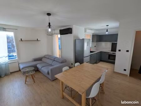 t3 meublé 62 m² – centre merville – balcon & parkings