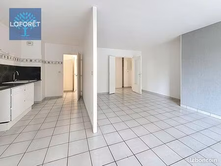 appartement 3 pièces 76 m²