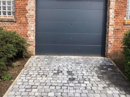 hangar entrepôt location