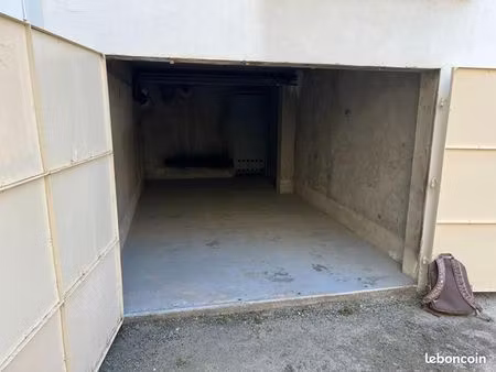 garage/box 14 m² martigues