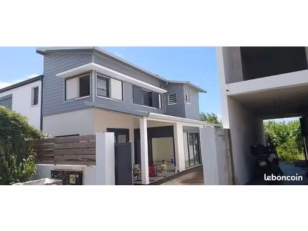 villa f5 sainte-suzanne