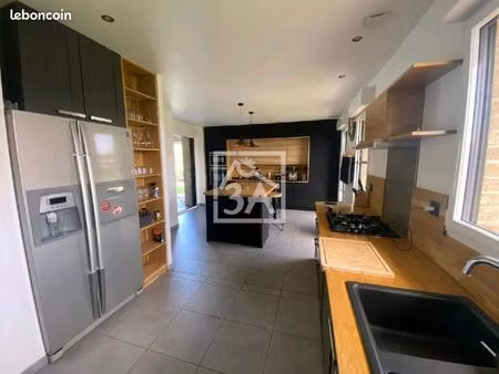 pavillon 7 pièces 84 m²