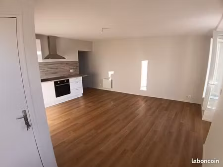 appartement t3 refait à neuf