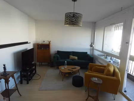 location appartement 4 pièces 83 m² à oullins-pierre-bénite (69600)