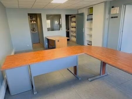 bureaux 45 m² decines charpieu
