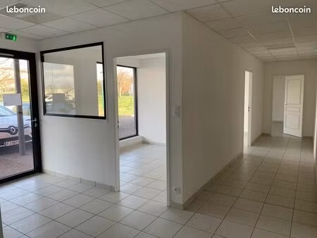 a louer bureaux les haberges face clinique et cinéma