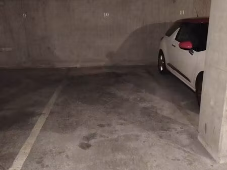 place de parking en sous-sol lyon 8°