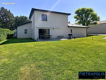 maison 6 pièces 145 m²