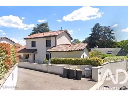 maison 6 pièces 125 m²