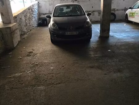 place parking cannes centre  tout en bas de carnot