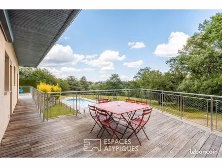 propriété 7 pièces 388 m²