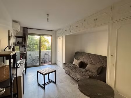 studio 1 pièce 22 m²