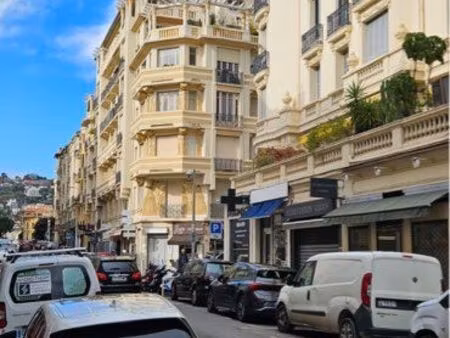 f1 au centre nice 30m